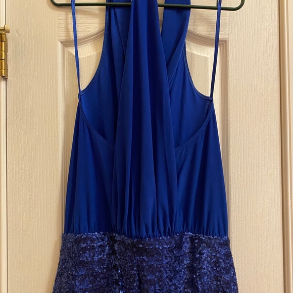 Dress - Picture 3 of 3